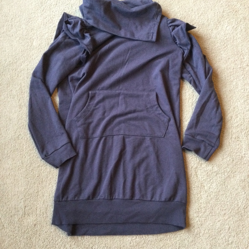 EUC Anais long sleeve navy blue ruffle dress with pockets large